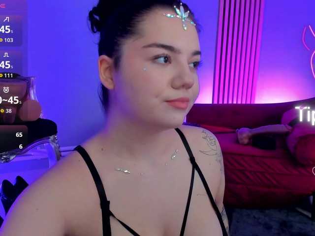 le modèle abbypearll est en webcam porno dans un show sur le site bongacams, il possède les tags suivants: White/Caucasian,Brunette,Trimmed