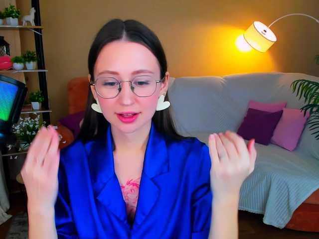 YourLovellyStory's BongaCams show and profile