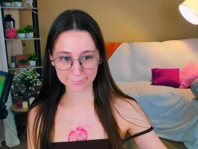 YourLovellyStory's BongaCams show and profile