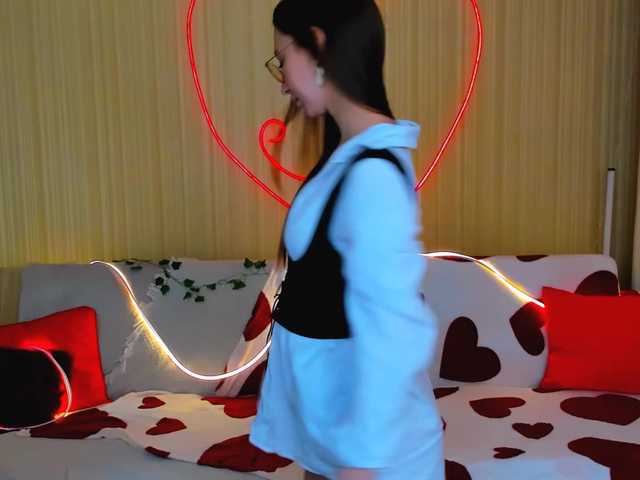 YourLovellyStory webcam