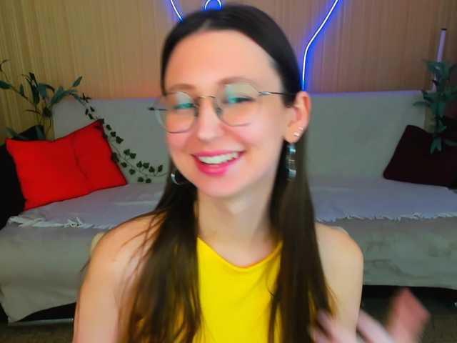 YourLovellyStory webcam