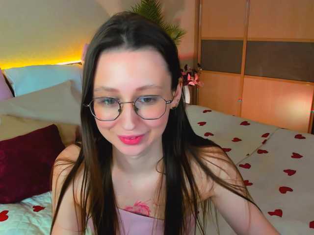 YourLovellyStory's BongaCams show and profile
