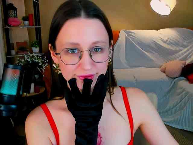 YourLovellyStory YourLovellyStory