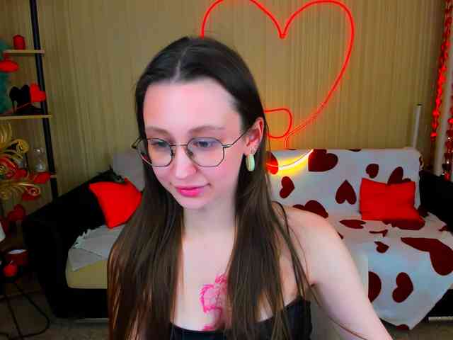 YourLovellyStory webcam
