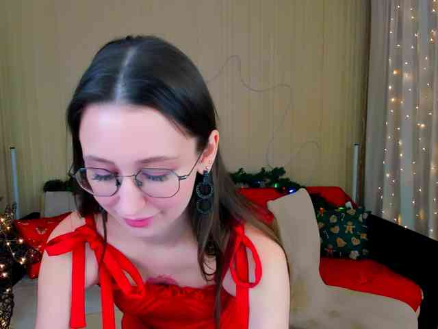 YourLovellyStory YourLovellyStory