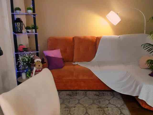 YourLovellyStory webcam