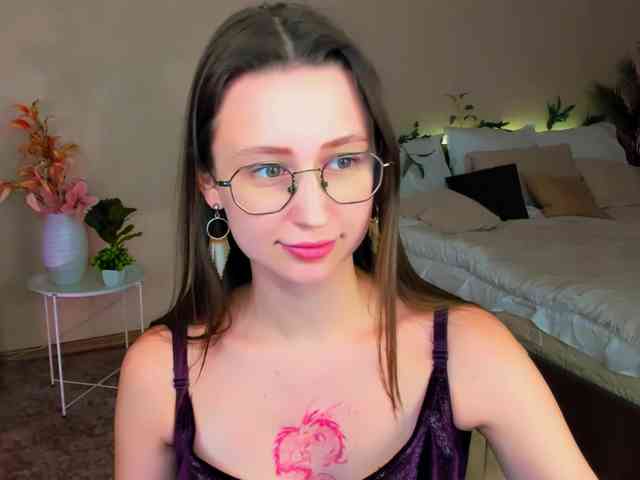 YourLovellyStory webcam