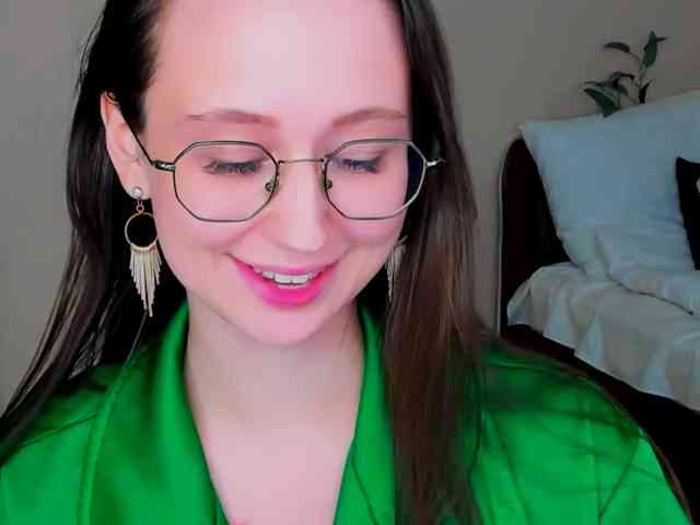 YourLovellyStory webcam