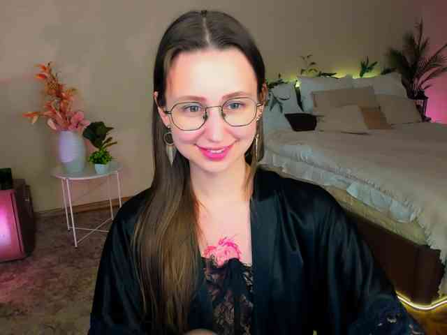 YourLovellyStory webcam