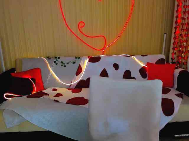 YourLovellyStory webcam