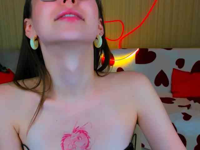 YourLovellyStory webcam