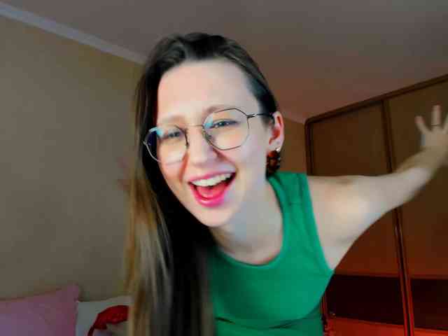 YourLovellyStory webcam