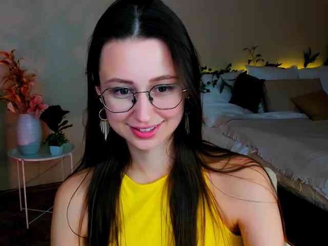 YourLovellyStory webcam