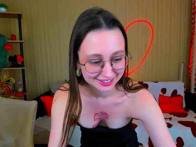 YourLovellyStory webcam