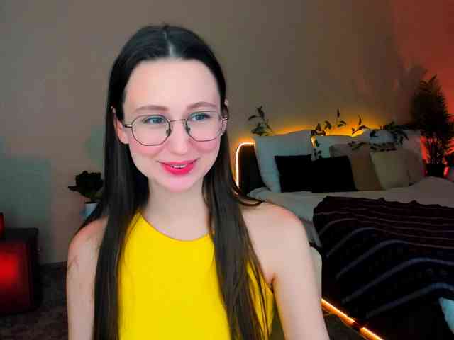 YourLovellyStory webcam