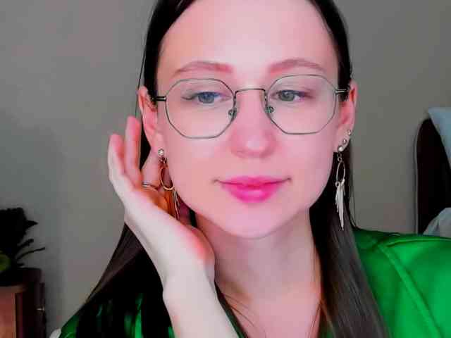 YourLovellyStory webcam