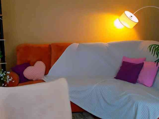 YourLovellyStory webcam