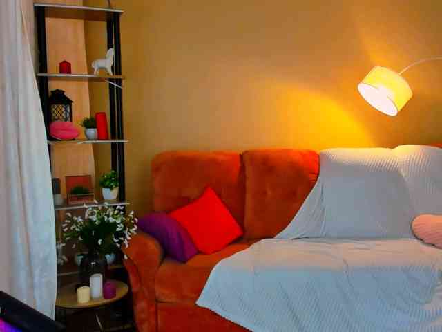 YourLovellyStory webcam