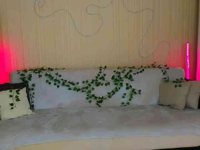 YourLovellyStory webcam