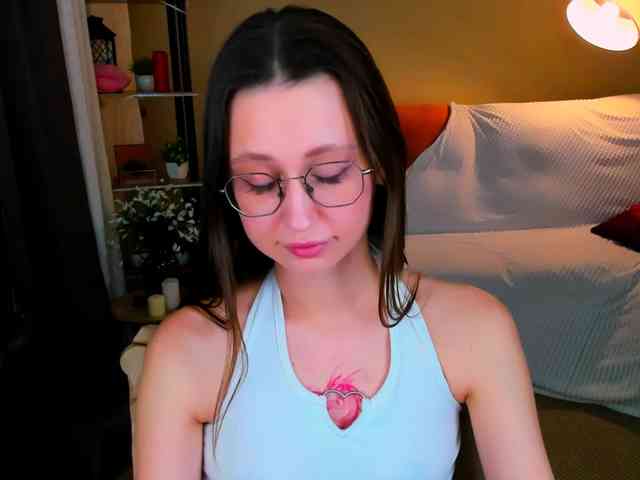 YourLovellyStory webcam