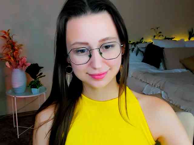 YourLovellyStory webcam