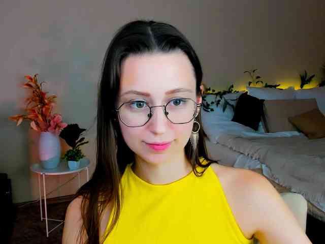 YourLovellyStory webcam