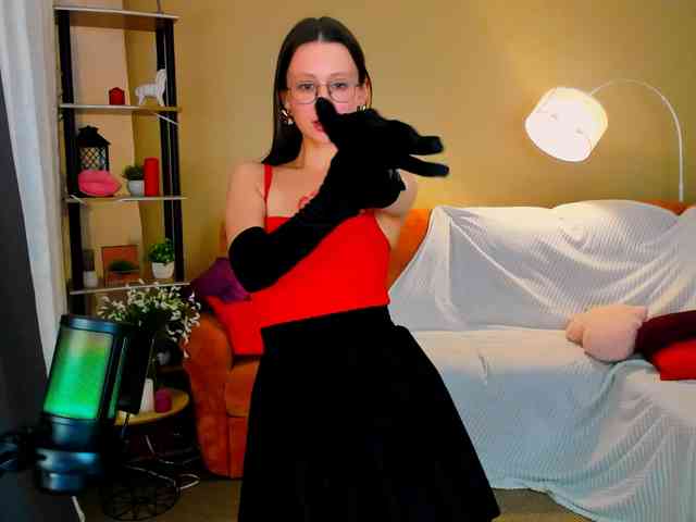 YourLovellyStory webcam