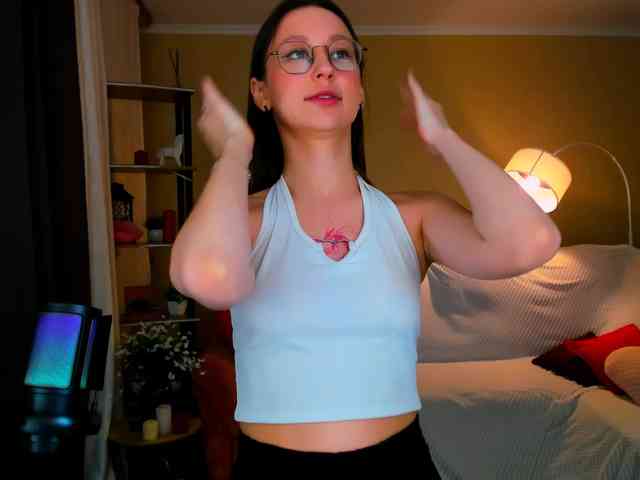 YourLovellyStory webcam