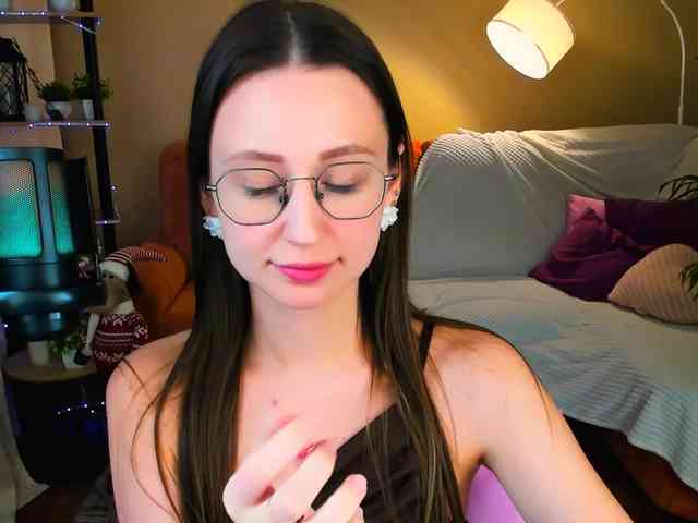 YourLovellyStory webcam