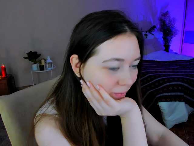 AlluringLookk's BongaCams show and profile