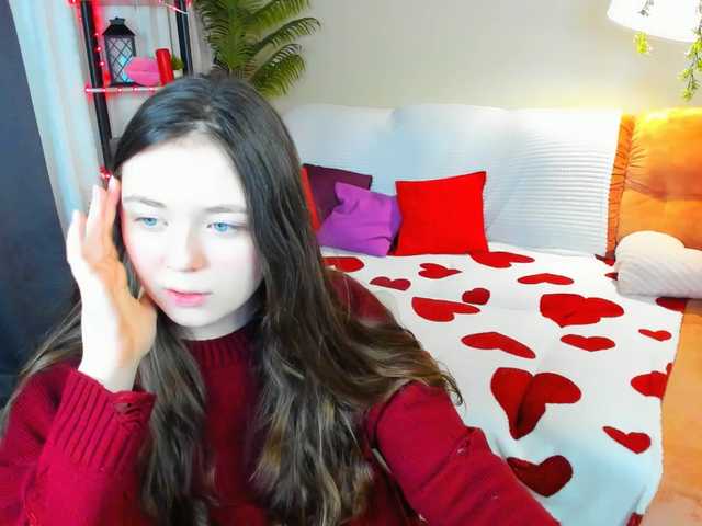 AlluringLookk's BongaCams show and profile