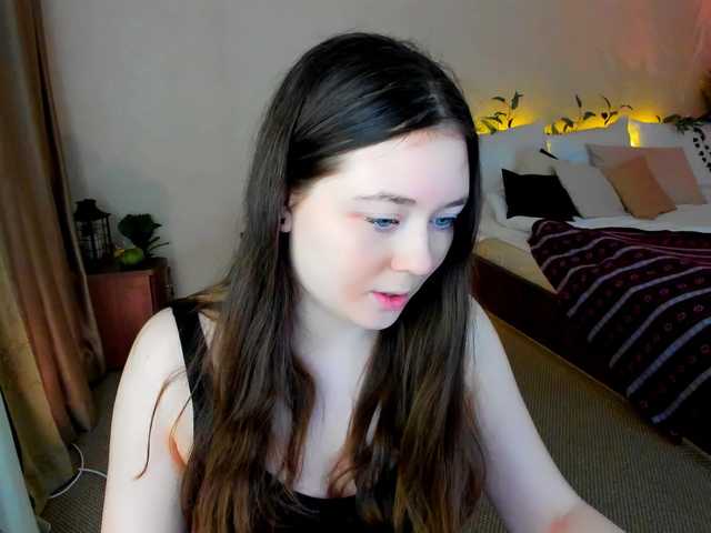 AlluringLookk's BongaCams show and profile