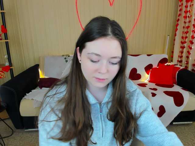 AlluringLookk's BongaCams show and profile