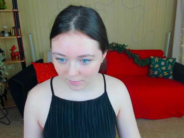 AlluringLookk webcam