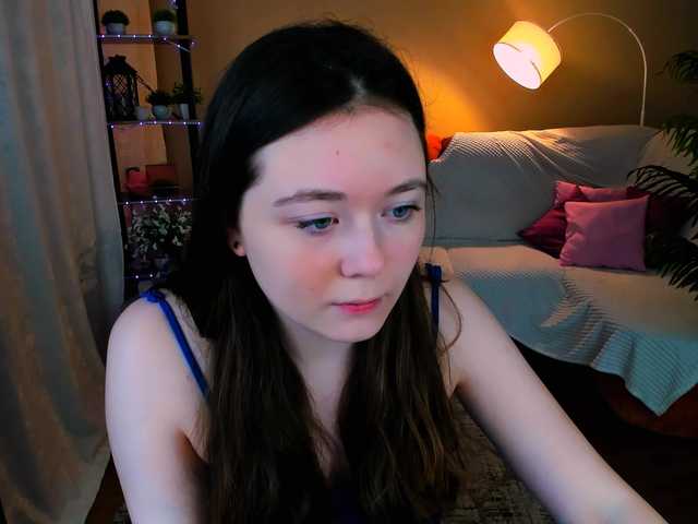 AlluringLookk's BongaCams show and profile