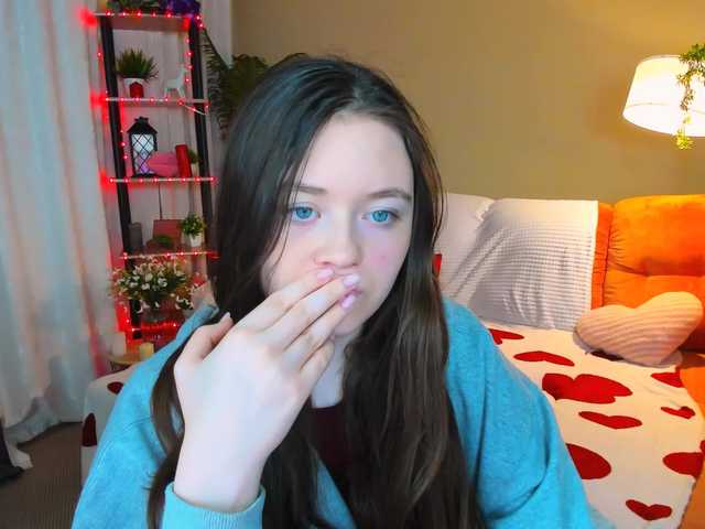 AlluringLookk's BongaCams show and profile