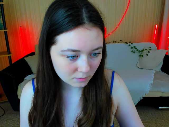 AlluringLookk's BongaCams show and profile