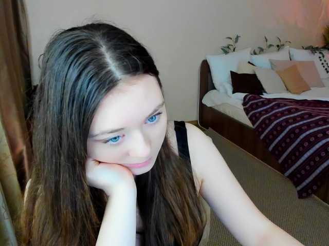 AlluringLookk's BongaCams show and profile