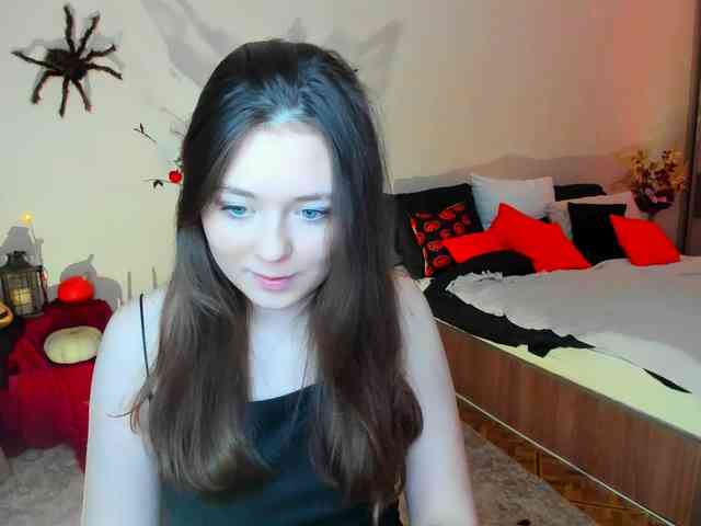 AlluringLookk webcam