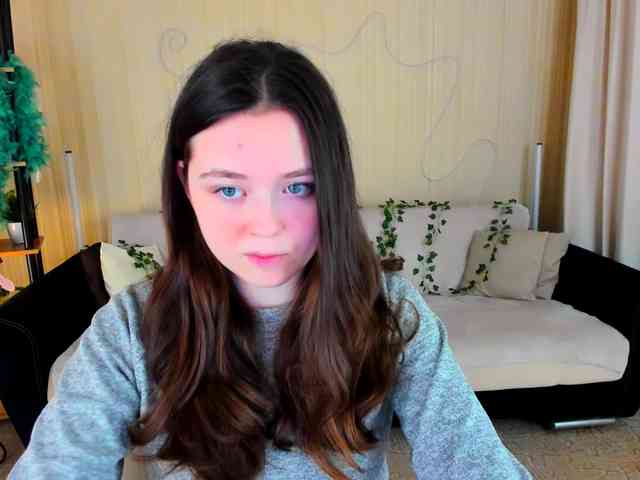 AlluringLookk webcam