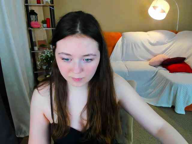 AlluringLookk webcam