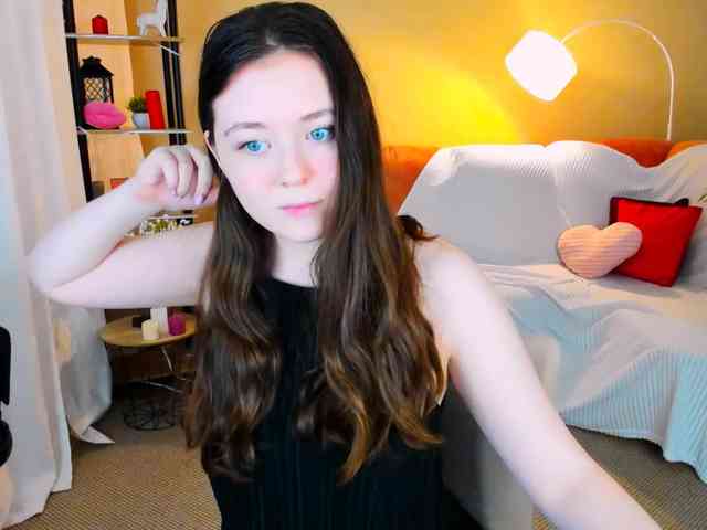 AlluringLookk webcam