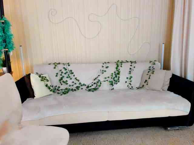 AlluringLookk webcam