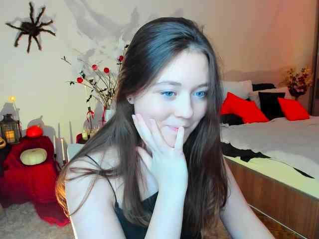 AlluringLookk webcam