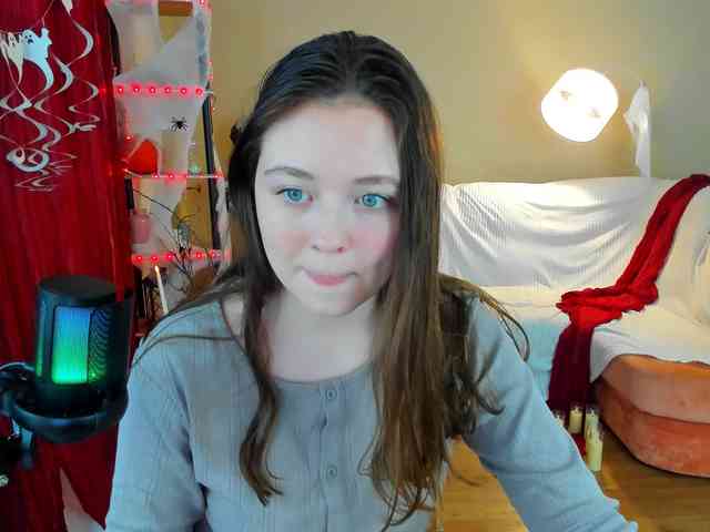 AlluringLookk webcam