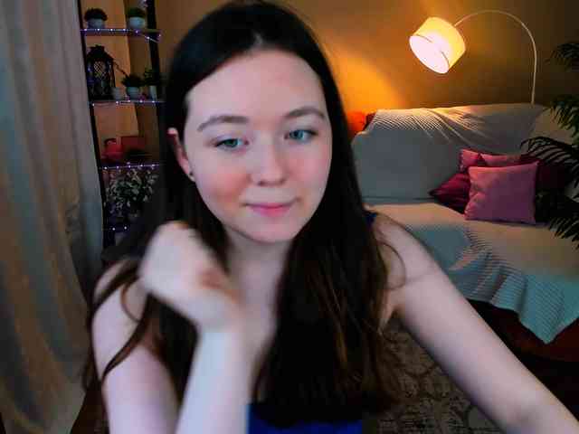 AlluringLookk webcam