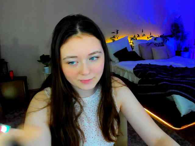 AlluringLookk webcam