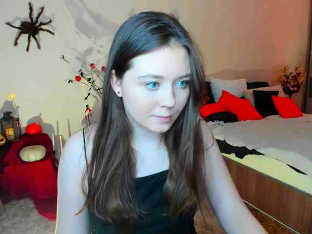 AlluringLookk webcam