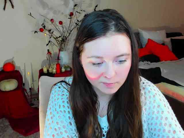 AlluringLookk webcam