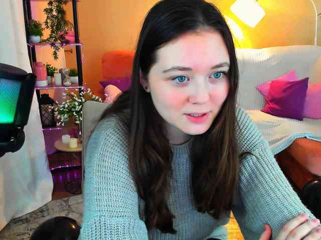 AlluringLookk webcam